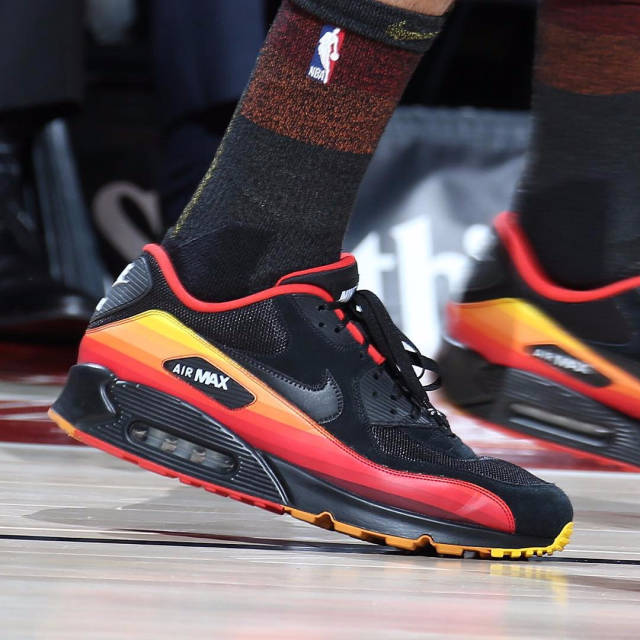 而是预期差 而是预期差